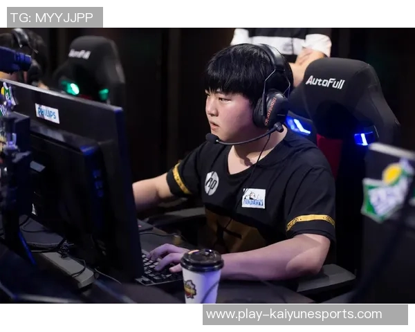 RNG在电竞比分世界大师赛中以65分稳居积分榜首位