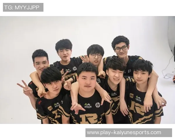 S15LOL赛事精彩回顾与和平精英战术分析探讨IG选手个人能力的奥秘